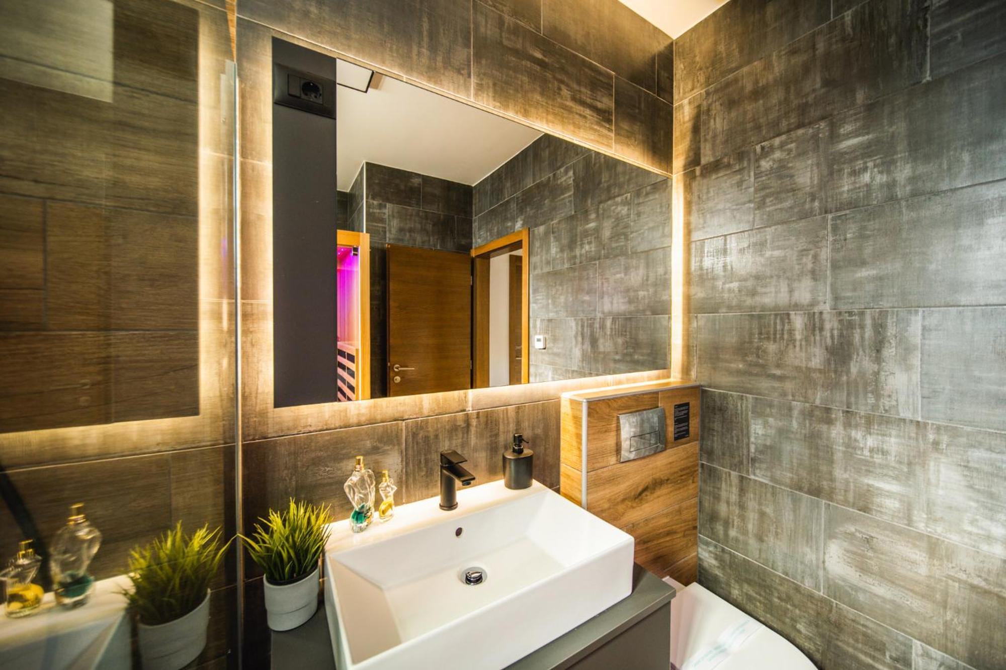 K Relax Place, Varazdinske Toplice, Modern Home With Sauna, Jacuzzi, Wifi Экстерьер фото
